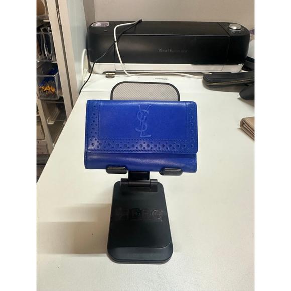 Women's Yves Saint Laurent Blue Leather Key Holder - Picture 2 of 10